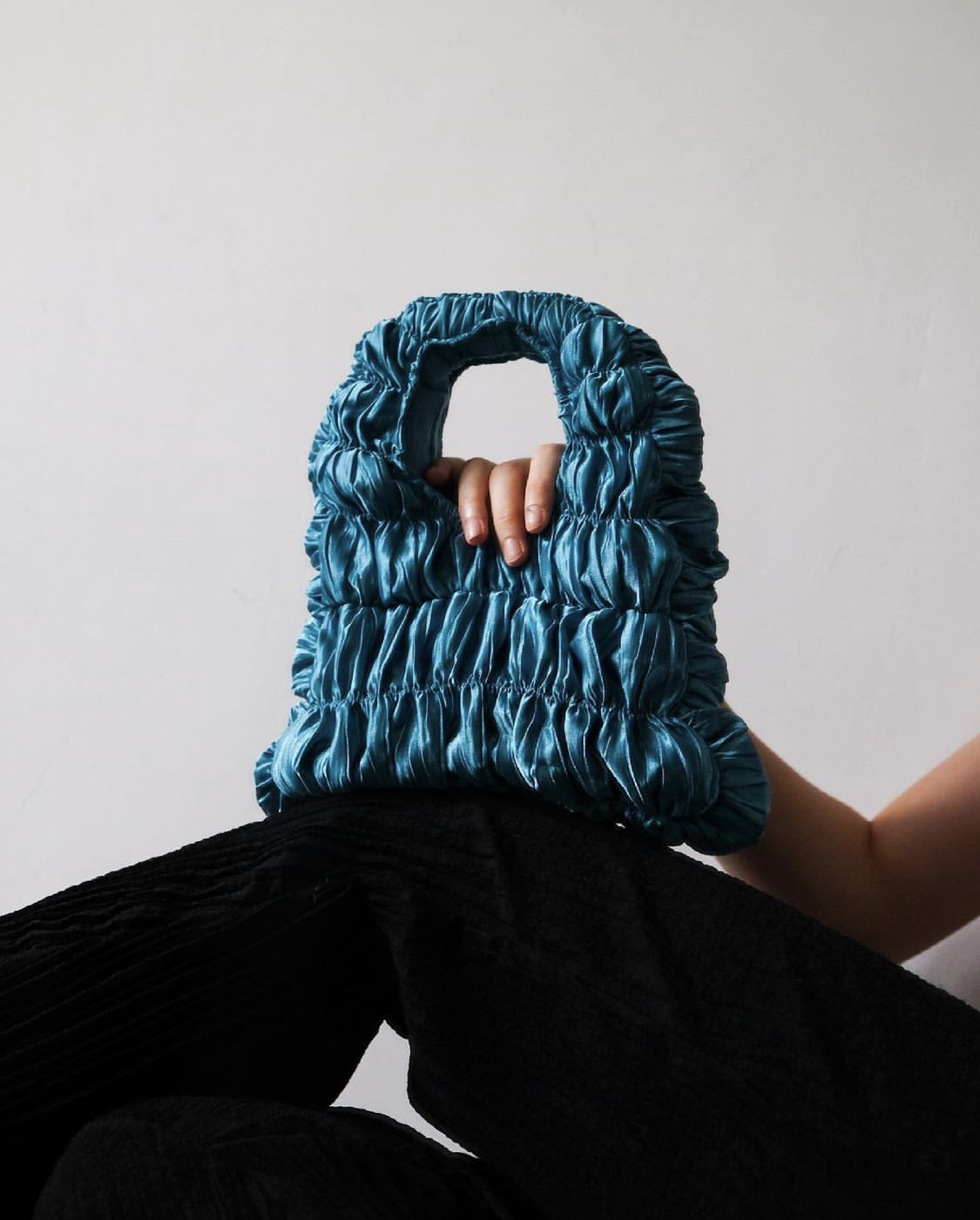 #ELLEINLOCAL: 5 CHIẾC TÚI XÁCH ĐỘT PHÁ VÀ ĐÁNG ĐẦU TƯ TỪ LÀNG THỜI TRANG NỘI ĐỊA